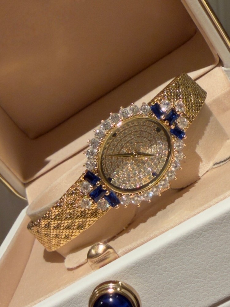 Vintage Ladies Oval Shape Quar - огляд і ціна Watch Winder Compact